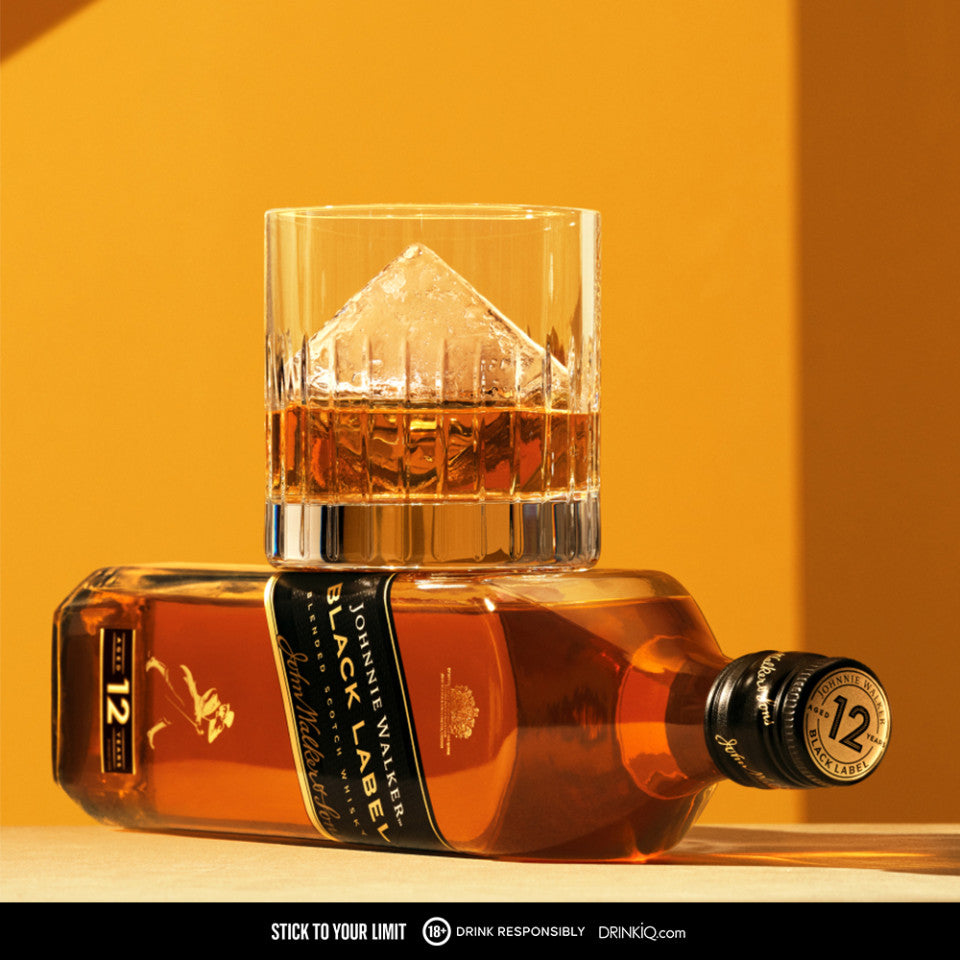 Johnnie Walker Black Label Blended Scotch Whisky 1L