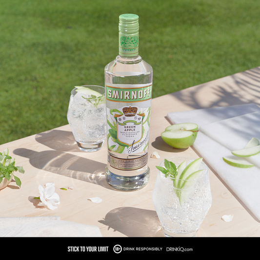 Smirnoff Premium Green Apple Flavoured Vodka 700ml