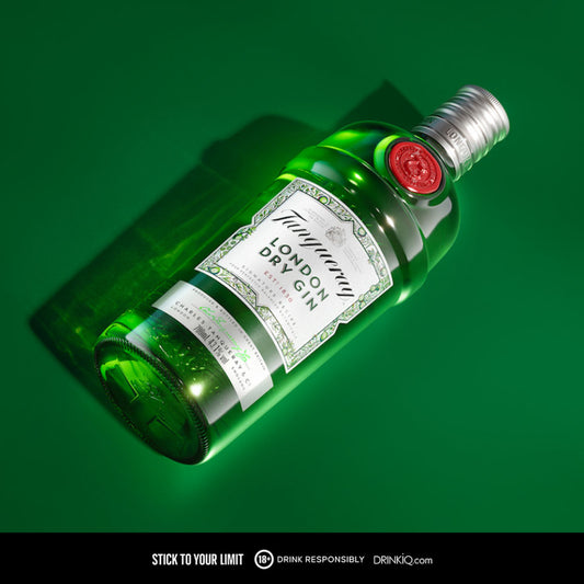 Tanqueray London Dry Gin 750ml with Copa Glass