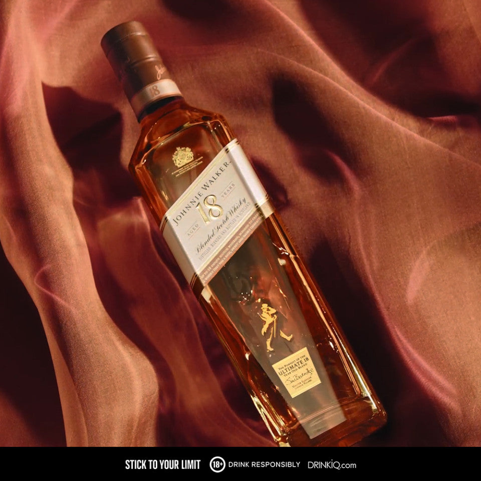 Johnnie Walker 18 Year Old 750ml with Gift Bag and Keychain