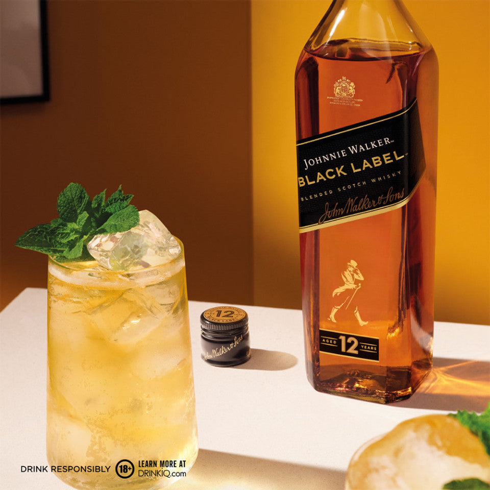 Johnnie Walker Black Label Blended Scotch Whisky 1Liter